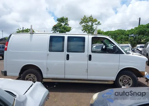 2017 GMC Savana 2500 Work Van z USA, uszkodzony, nr VIN 1GTW7AFFXH1906959